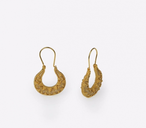 068. earrings